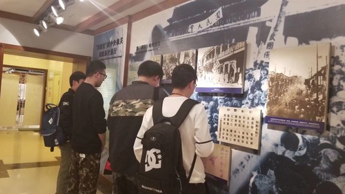 题目：回忆过去，展望未来  作者：上轴所 何家鑫 17321340718