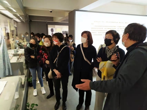 e776e7f823bfb40048fe1923d8d02763_