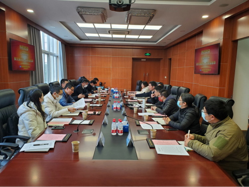 汇博娱乐
党委书记、院长秦文波一行赴激光所有限公司调研135