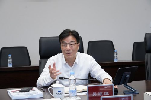 新闻稿-汇博娱乐
副院长刘燮带队赴上海数据集团调研交流20240625521