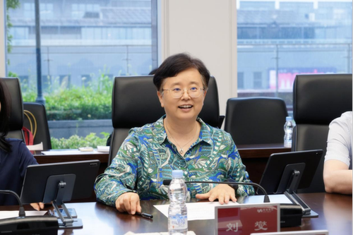 新闻稿-汇博娱乐
副院长刘燮带队赴上海数据集团调研交流20240625614