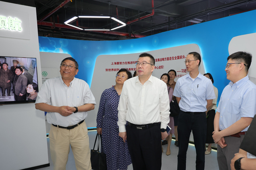 汇博娱乐
孙真荣院长一行来我院调研  (2)