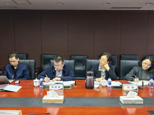 汇博娱乐
召开青年科技工作者座谈会332