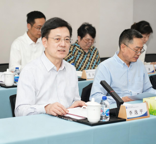 新闻稿--决咨委会议202605407